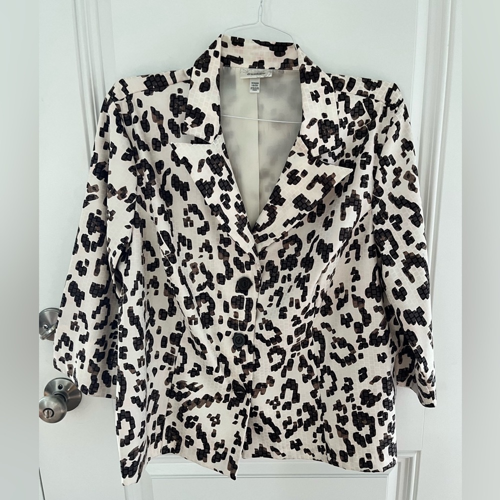 DRESSBARN Cheetah Print Blazer